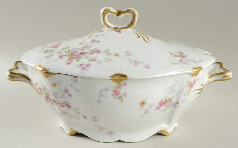 AHR22 Oval Tureen & Lid by Charles Ahrenfeldt-1