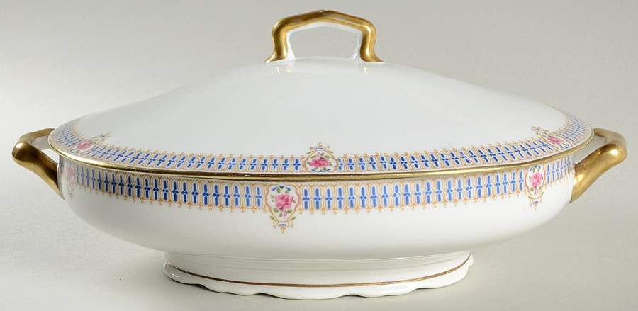 AHR27 Oval Covered Vegetable by Charles Ahrenfeldt-1