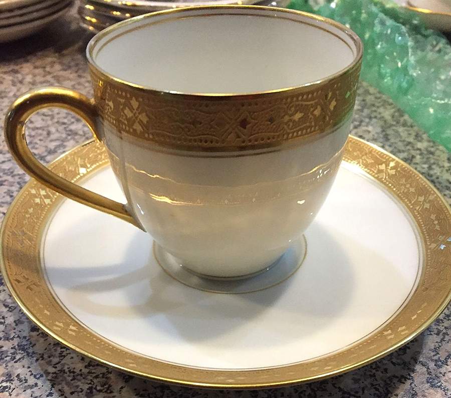 AHR29 Flat Cup & Saucer Set by Charles Ahrenfeldt-1