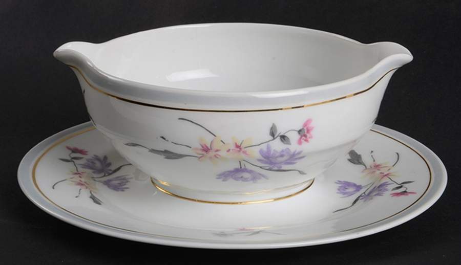 AHR3 Gravy Boat with Attached Underplate by Charles Ahrenfeldt-1