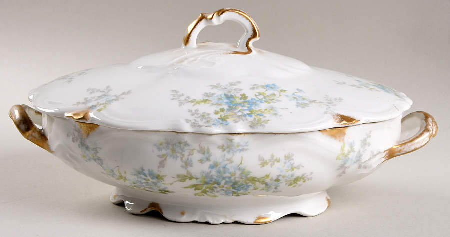 AHR31 Oval Covered Vegetable by Charles Ahrenfeldt-1