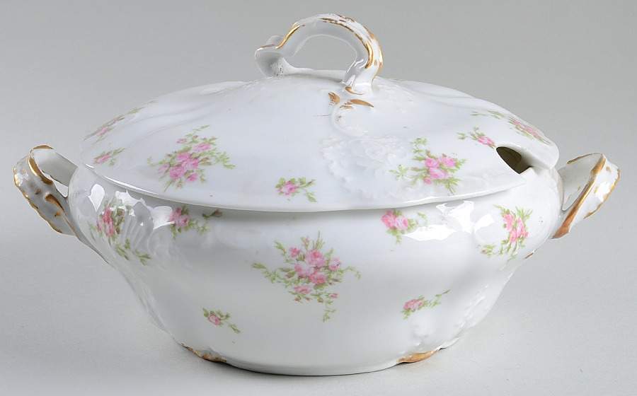 AHR56 Oval Tureen & Lid by Charles Ahrenfeldt-1