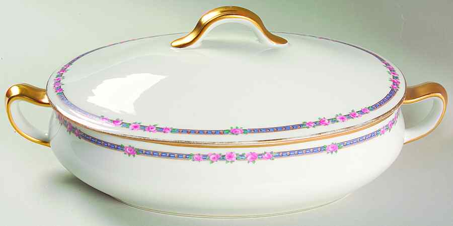 AHR6 Oval Covered Vegetable by Charles Ahrenfeldt-1