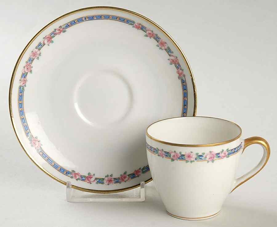 AHR6 Flat Demitasse Cup & Saucer Set by Charles Ahrenfeldt-1