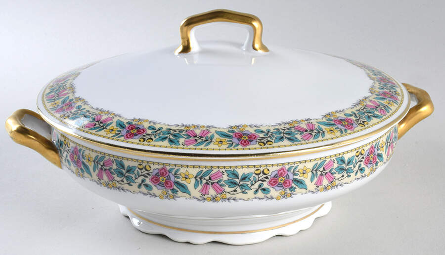 AHR63 Round Covered Vegetable by Charles Ahrenfeldt-1