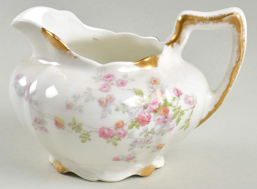 AHR68 Creamer by Charles Ahrenfeldt-1