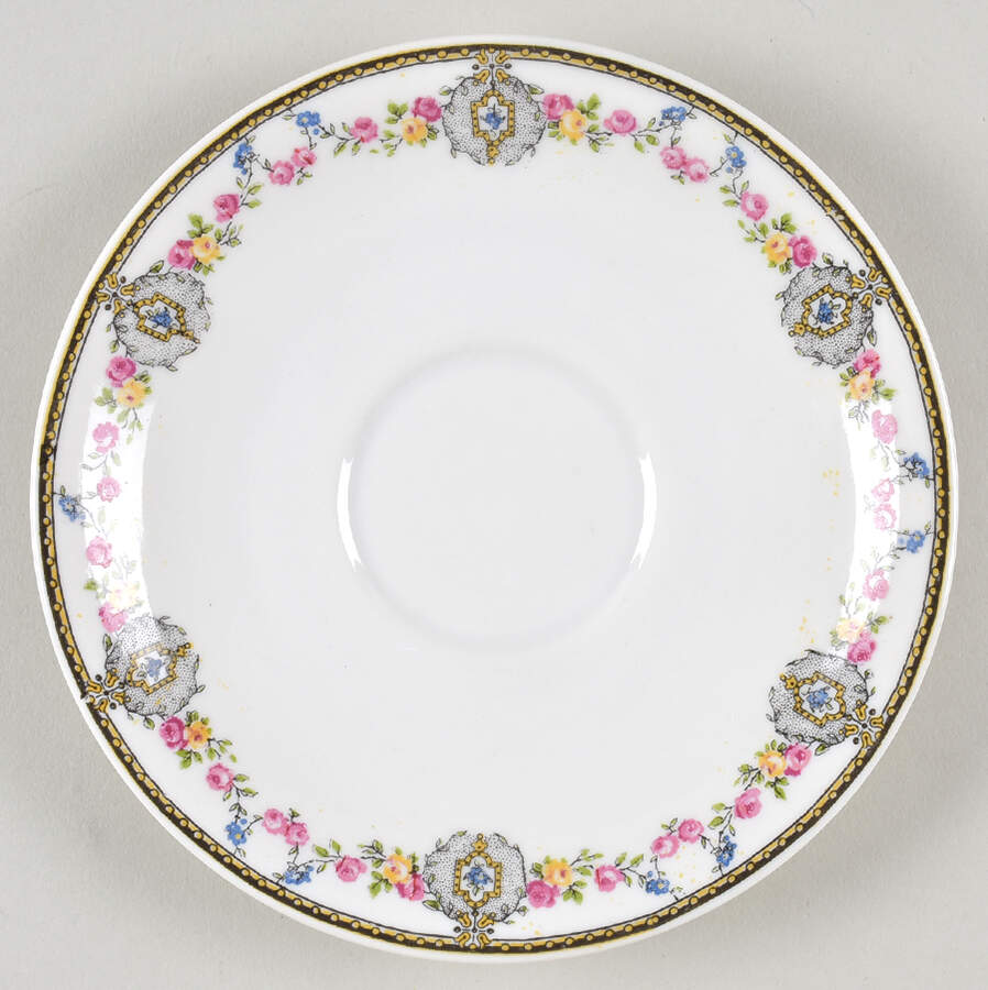 AHR7 Saucer by Charles Ahrenfeldt-1