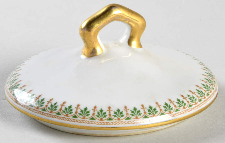 AHR8 Lid for Teapot by Charles Ahrenfeldt-1