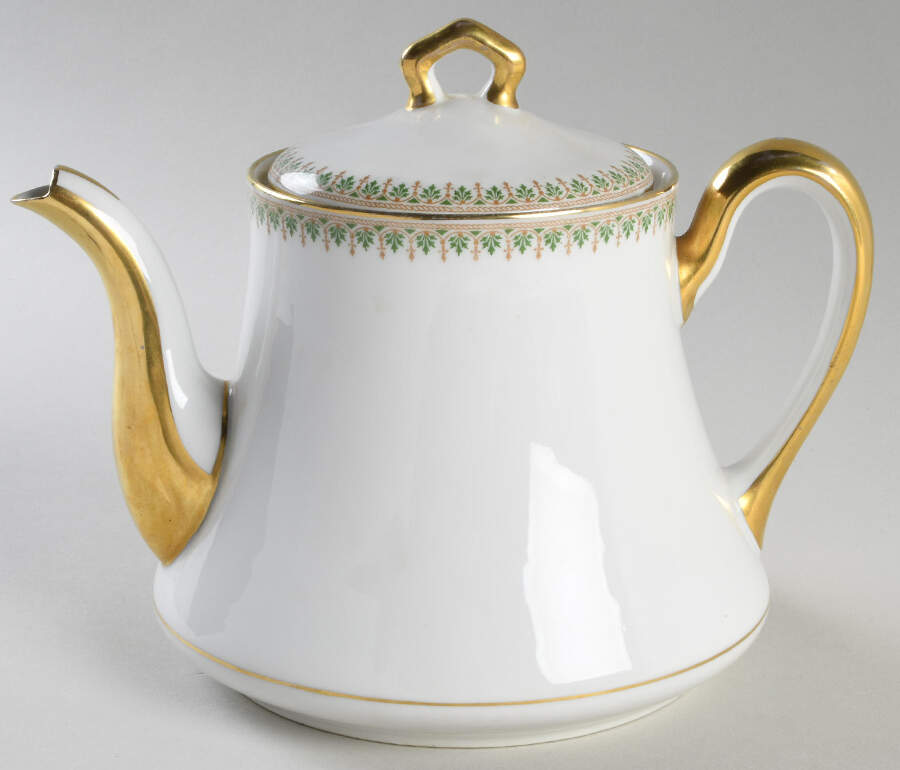 AHR8 Teapot & Lid by Charles Ahrenfeldt-1
