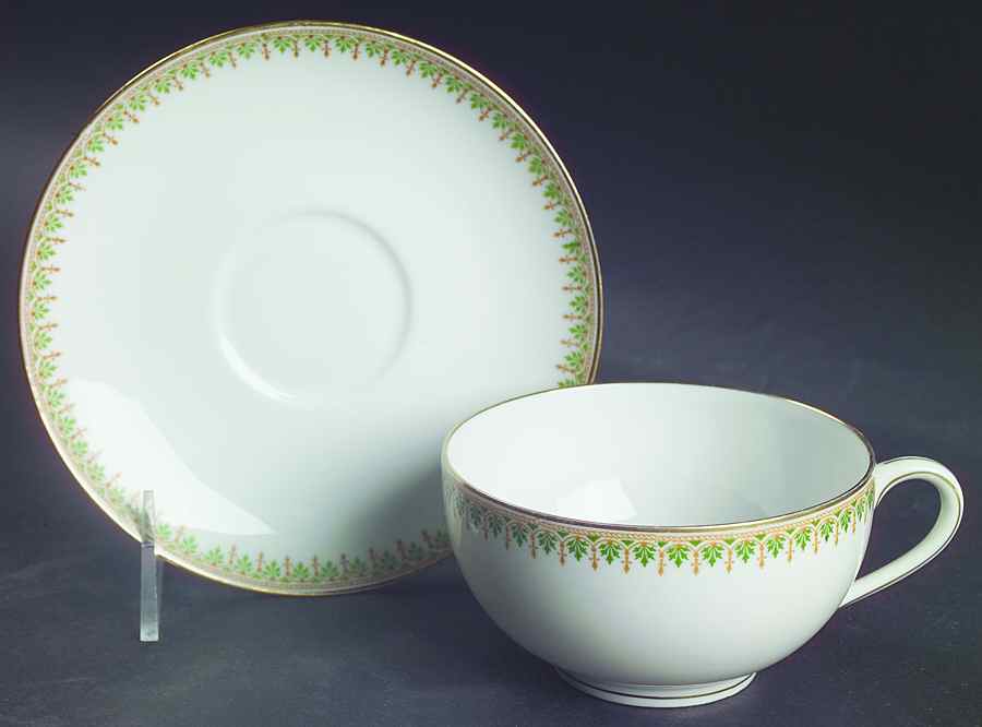 AHR8 Flat Cup & Saucer Set by Charles Ahrenfeldt-1