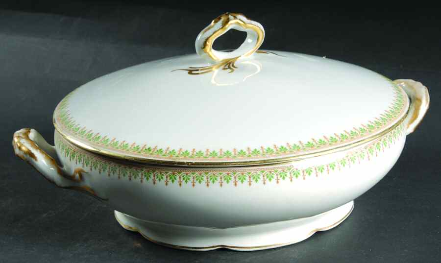 AHR8 Round Covered Vegetable by Charles Ahrenfeldt-1