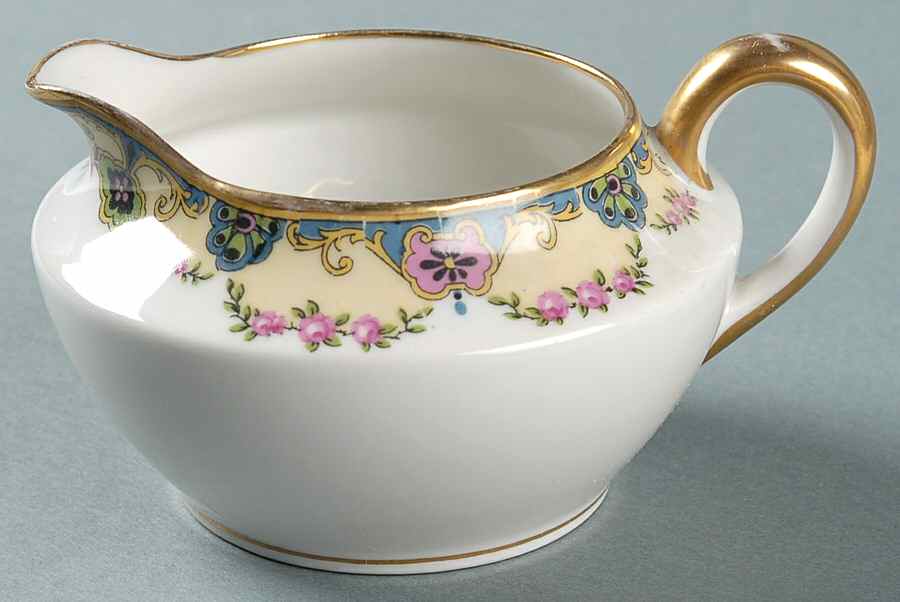 AHR9 Creamer by Charles Ahrenfeldt-1