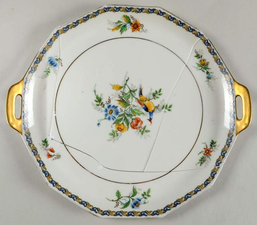 AHR95 Handled Cake Plate by Charles Ahrenfeldt-1