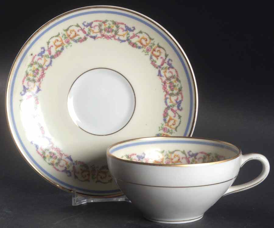 Chamonix Flat Cup & Saucer Set by Charles Ahrenfeldt-1