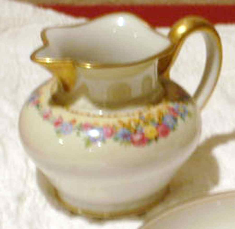 Chambord Creamer by Charles Ahrenfeldt-1