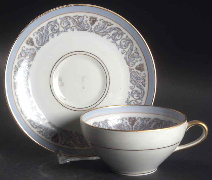 Frontenac Flat Cup & Saucer Set by Charles Ahrenfeldt-1