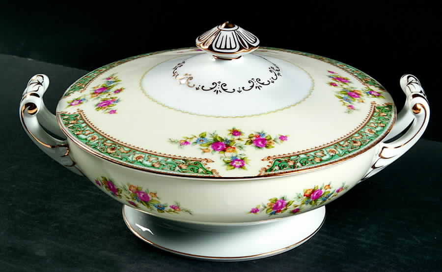 Blue Rose Round Covered Vegetable by Aladdin-1