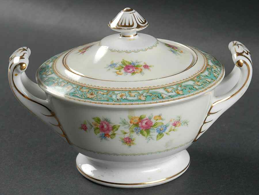 Blue Rose Sugar Bowl & Lid by Aladdin-1