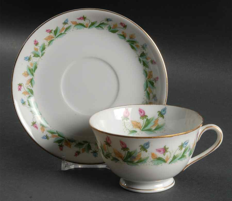 Hollandia Footed Cup & Saucer Set by Aladdin-1