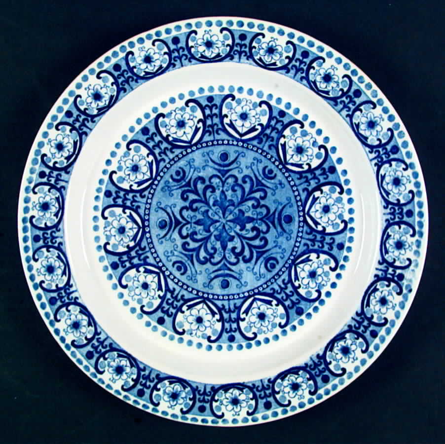 Ali Blue Dinner Plate by Arabia of Finland-1