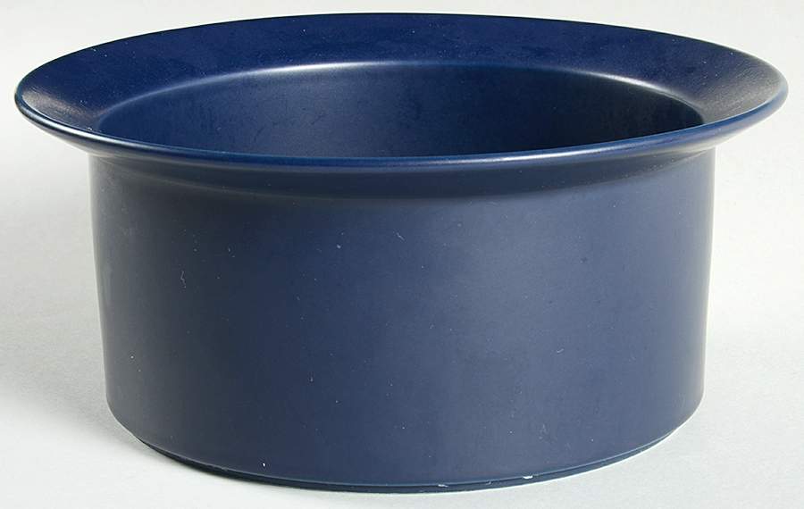 Blues 8" Round Vegetable Bowl by Arabia of Finland-1