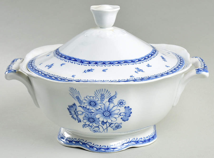 Finn Flower Blue (White Backgound) Tureen & Lid by Arabia of Finland-1