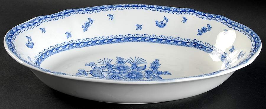 Finn Flower Blue (White Backgound) 11" Oval Vegetable Bowl by Arabia of Finland-1