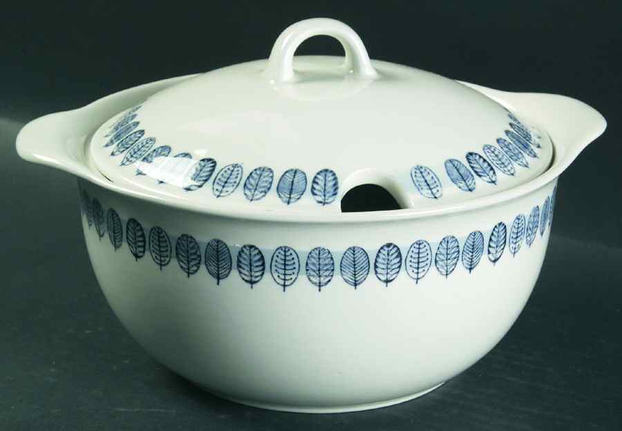 Linnea Round Covered Vegetable by Arabia of Finland-1