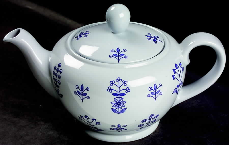 Tapestry Blue Teapot & Lid by Arabia of Finland-1