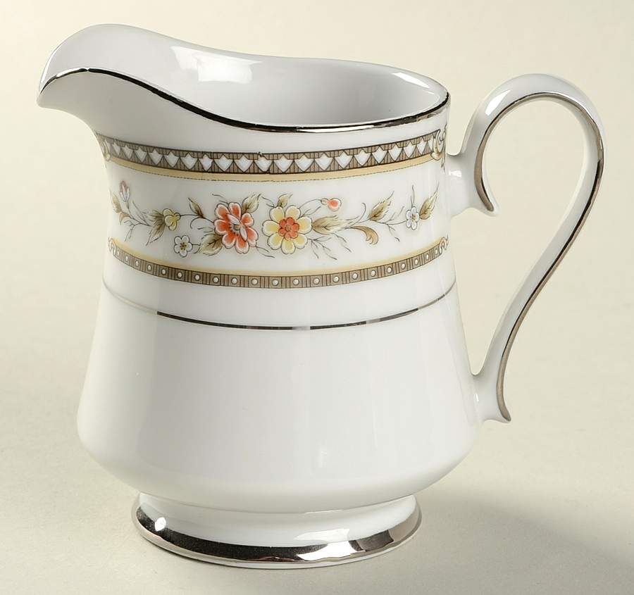 Lascala Creamer by Arlen-1