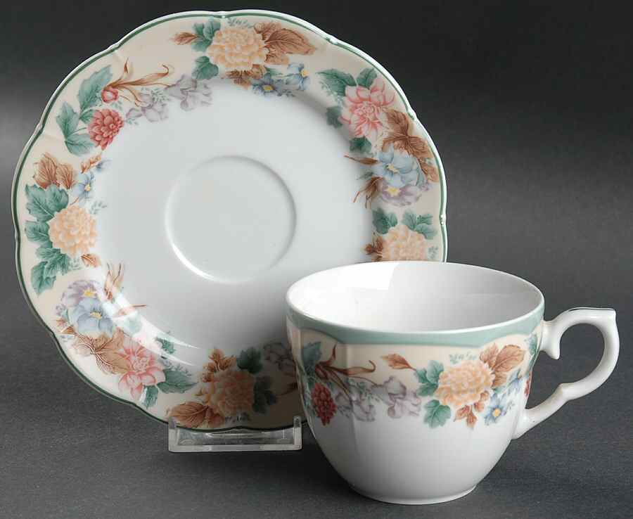 Country Garden Flat Cup & Saucer Set by Arita-1