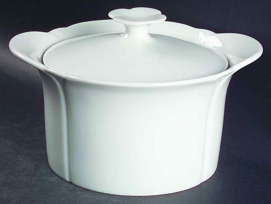 Corso White 1.5 Qt Round Covered Casserole by Arzberg-1