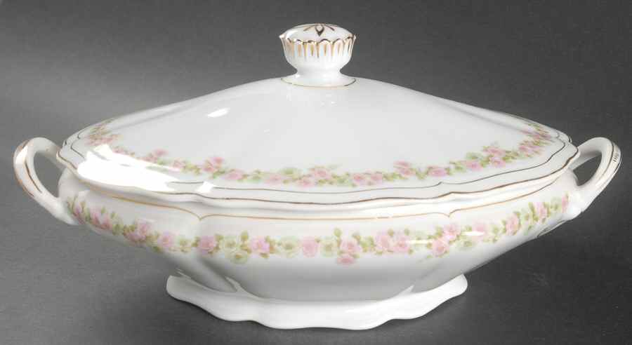 The Munich Oval Covered Vegetable by Austria-1