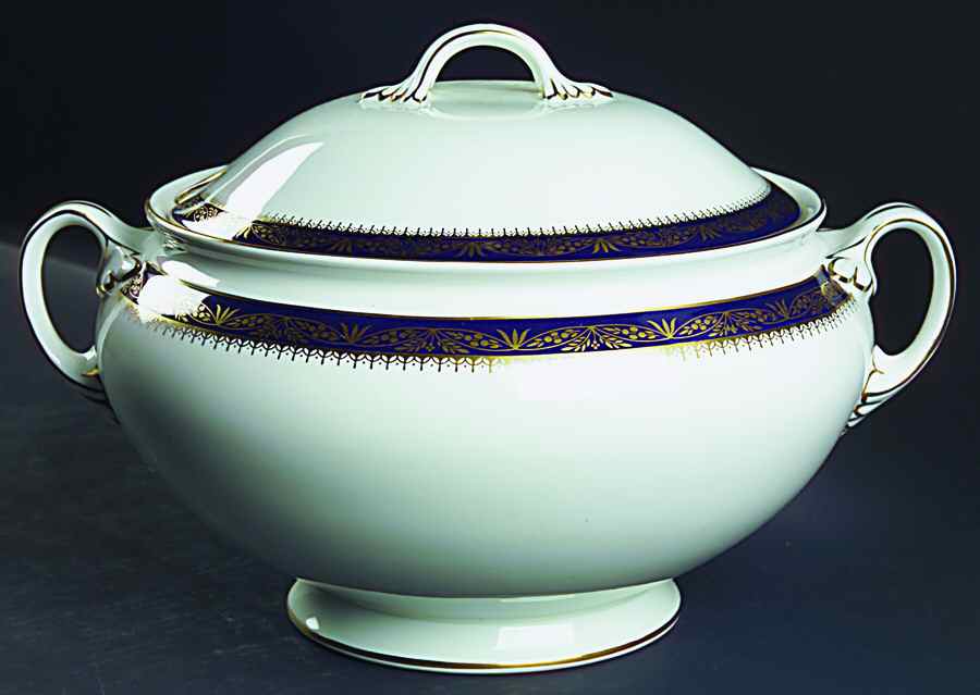 Balmoral Blue Tureen &  Lid by John  Aynsley & Sons-1