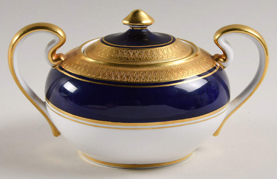 Buckingham (Scalloped) Sugar Bowl & Lid by John  Aynsley & Sons-1