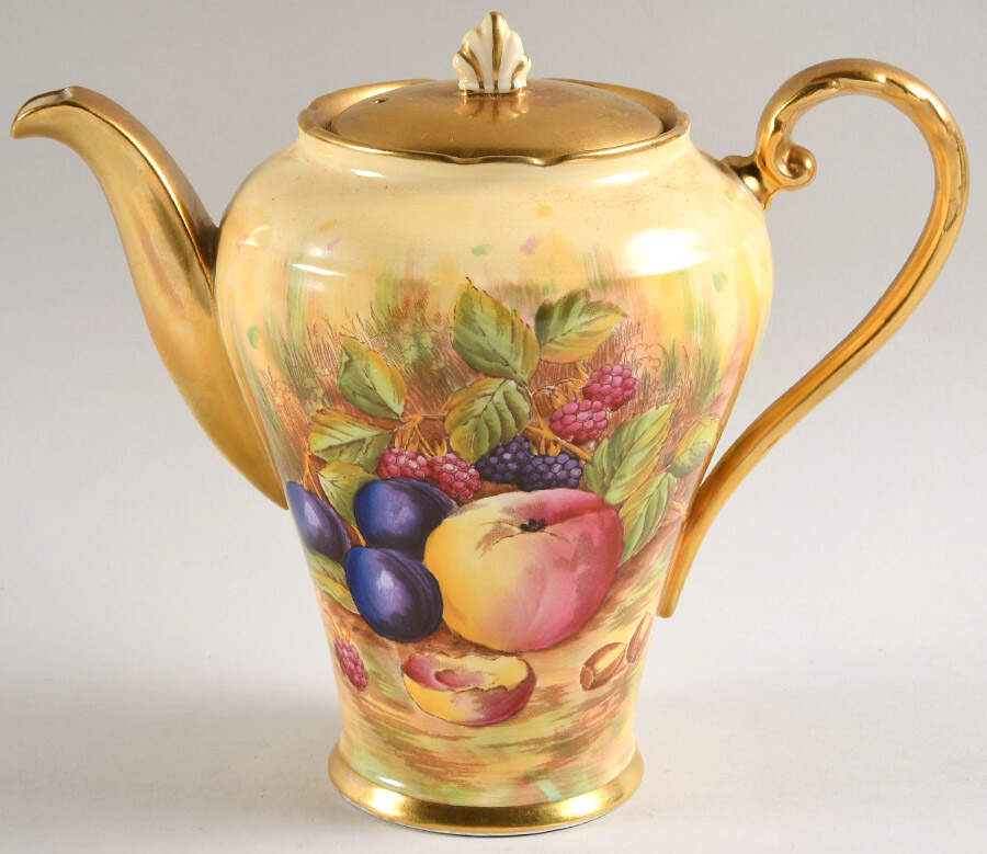 C746 Small Coffee Pot & Lid by John  Aynsley & Sons-1