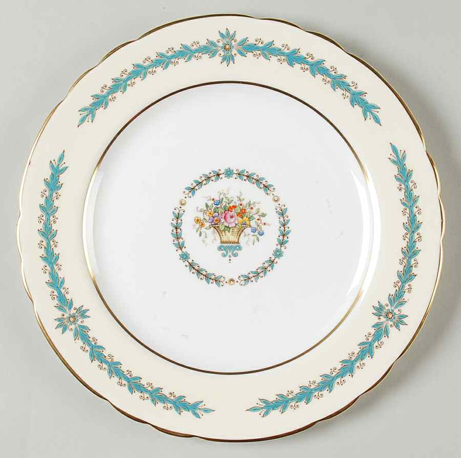 Cambridge (Scalloped) Luncheon Plate by John  Aynsley & Sons-1