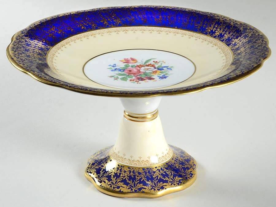 Cardiff 9" Diameter Pedestal Cake Stand by John  Aynsley & Sons-1