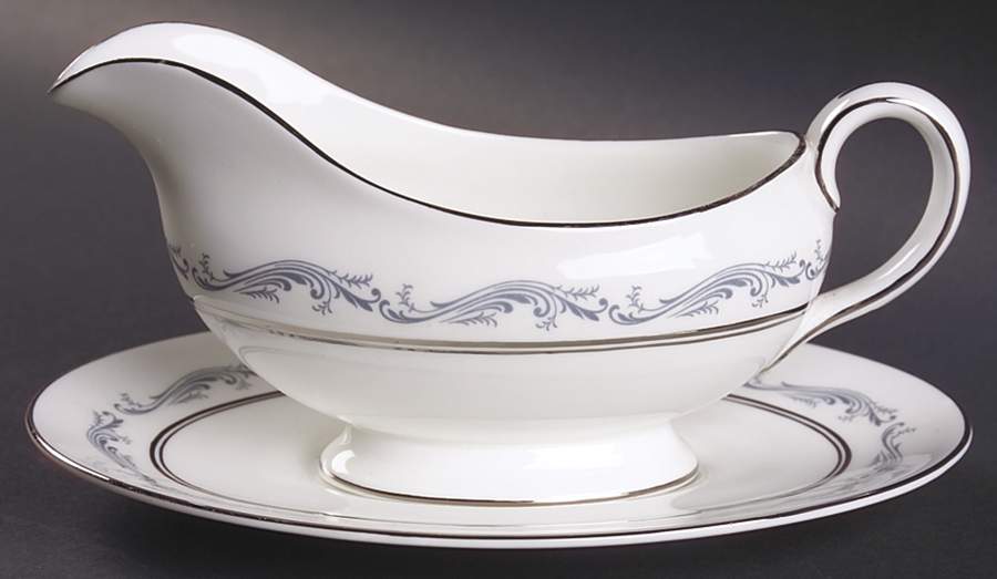 Denver Gravy Boat & Underplate by John  Aynsley & Sons-1