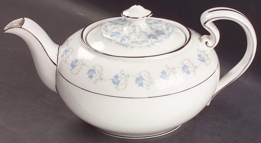 Dianne (Smooth Edge) Teapot & Lid by John  Aynsley & Sons-1