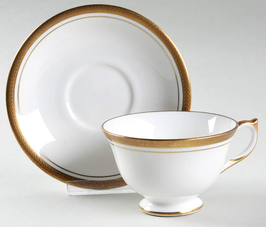 Elizabeth (Smooth) Footed Cup & Saucer Set by John  Aynsley & Sons-1