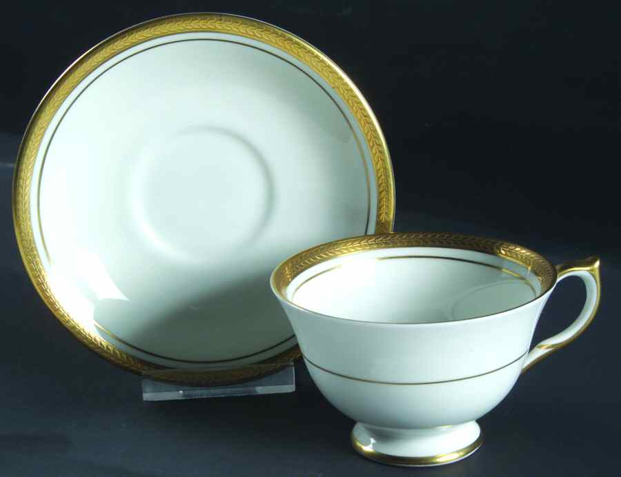 Elizabeth (Smooth) Footed Cup & Saucer Set by John  Aynsley & Sons-1