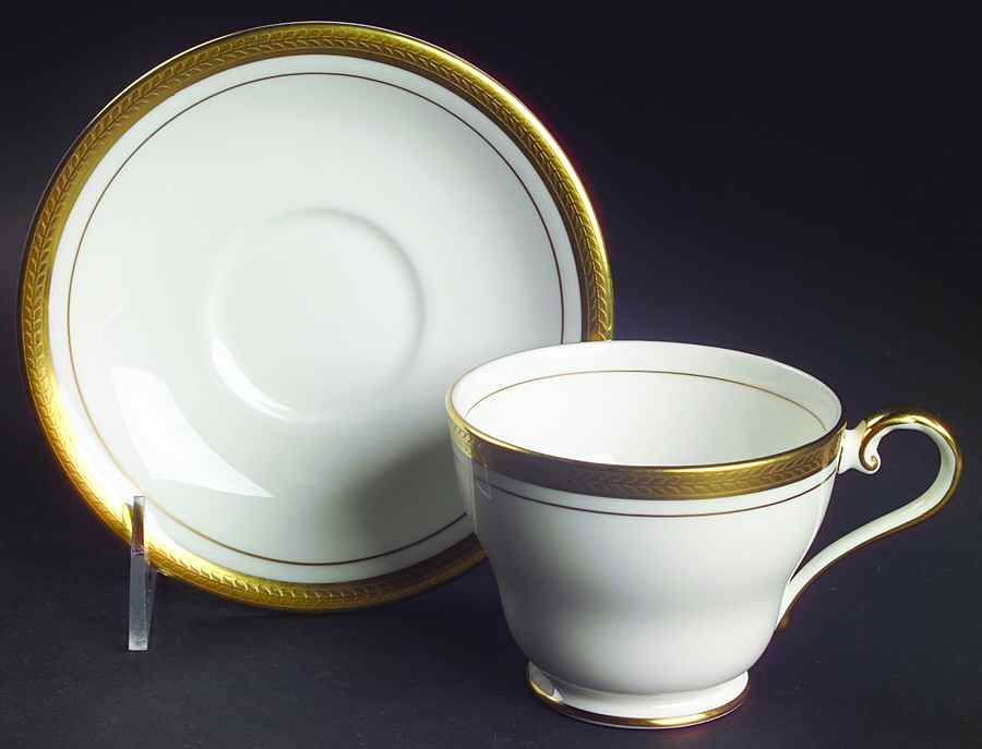 Elizabeth (Smooth) Footed Cup & Saucer Set by John  Aynsley & Sons-1
