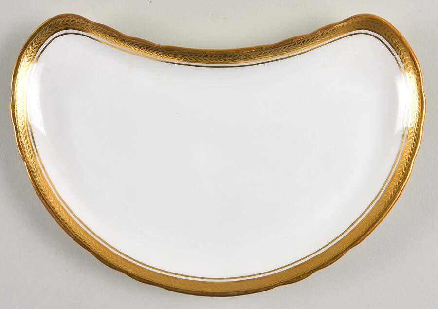 Elizabeth (Scalloped, Pin Line) Crescent Salad Plate by John  Aynsley & Sons-1