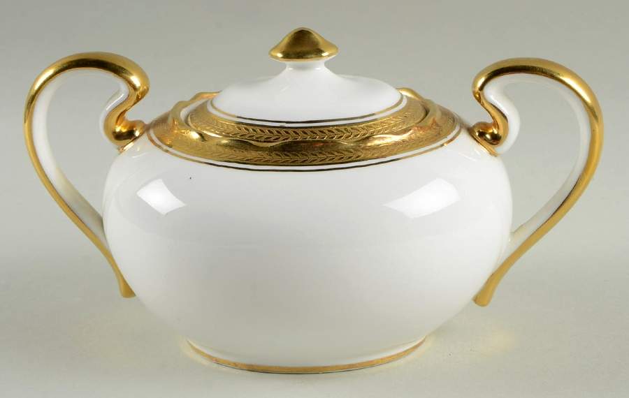 Elizabeth (Scalloped, Pin Line) Sugar Bowl & Lid by John  Aynsley & Sons-1