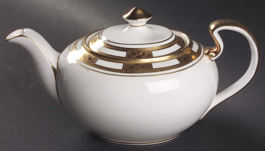Empress White (Gold Encrusted, Smooth Or Scalloped) Teapot & Lid by John  Aynsley & Sons-1