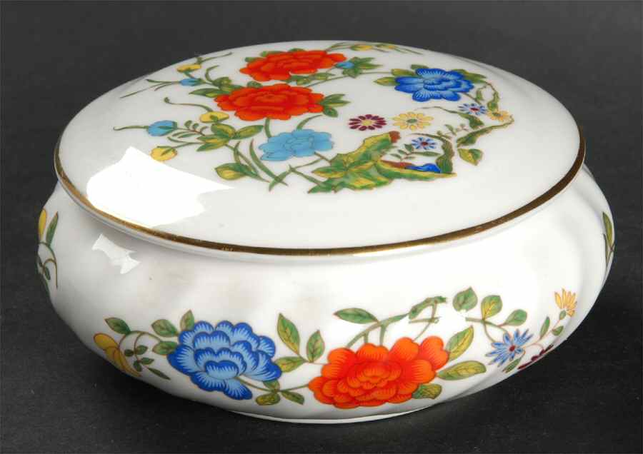 Famille Rose Round Box & Lid by John  Aynsley & Sons-1