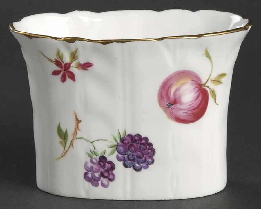 Florida White Cigarette Holder by John  Aynsley & Sons-1