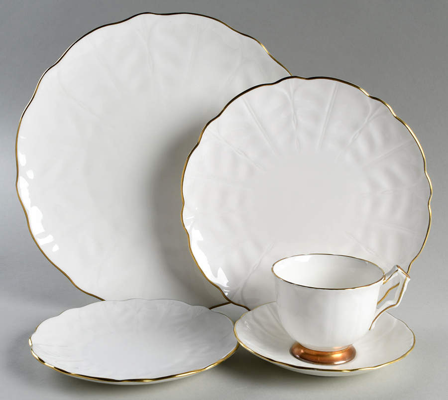 Golden Crocus (Coupe) 40 Piece Estate Set by John  Aynsley & Sons-1