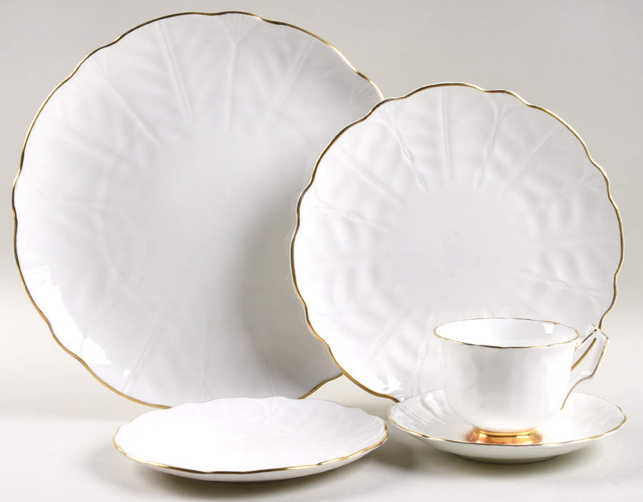 Golden Crocus (Coupe) 5 Piece Place Setting by John  Aynsley & Sons-1